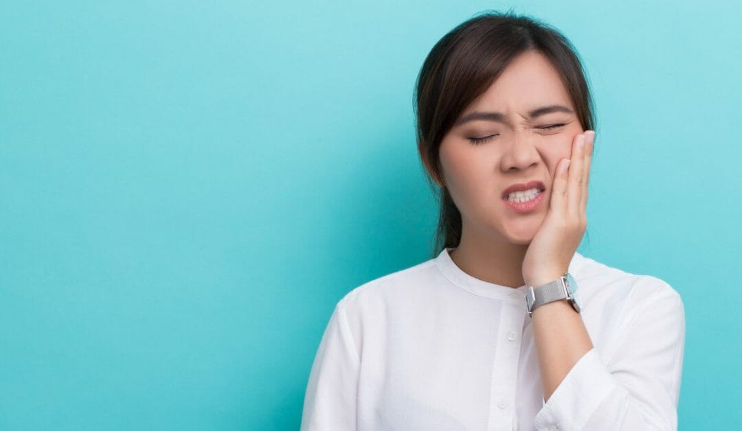 5 Quick Fixes for Tooth Pain (While Waiting for Your Dental Exam)